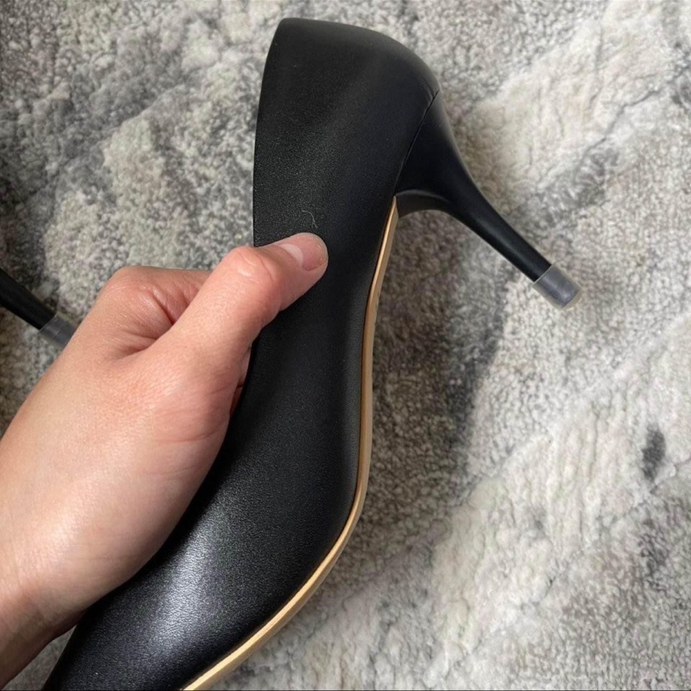 Classic smooth faux leather black pumps - Picture 7 of 10